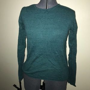 Simple long sleeve shirt